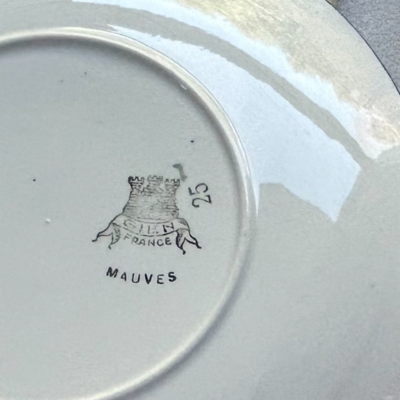 Antique Gien French Faience Mauves Set of 4 Plates - Picture 2 of 4